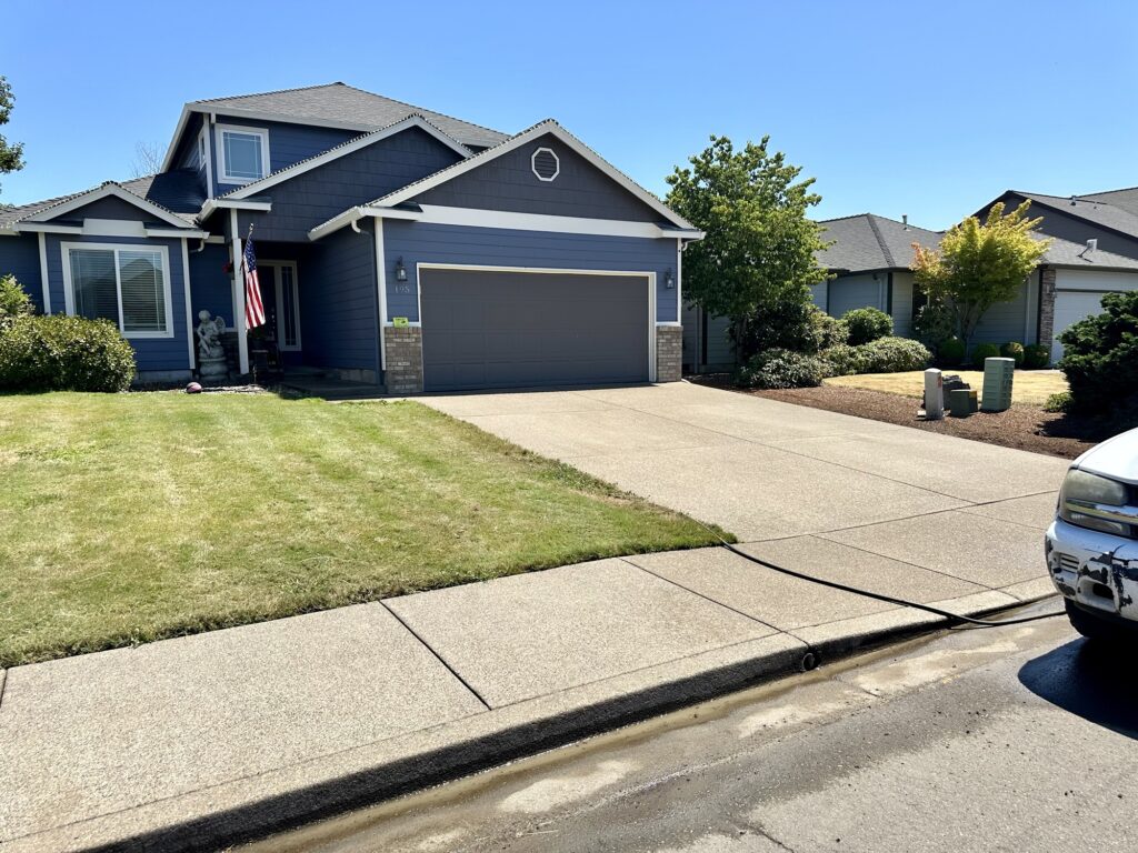 img_4246 Driveway After Pressure Wash